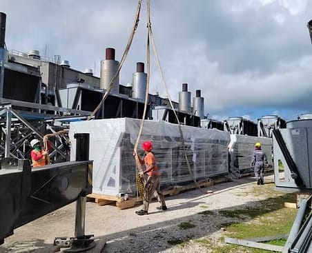 Heavy Equipment Crane Lifting